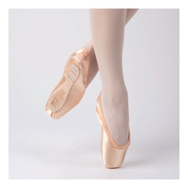 Pointe Shoes - Freed - Classic Plus (Wing Block)